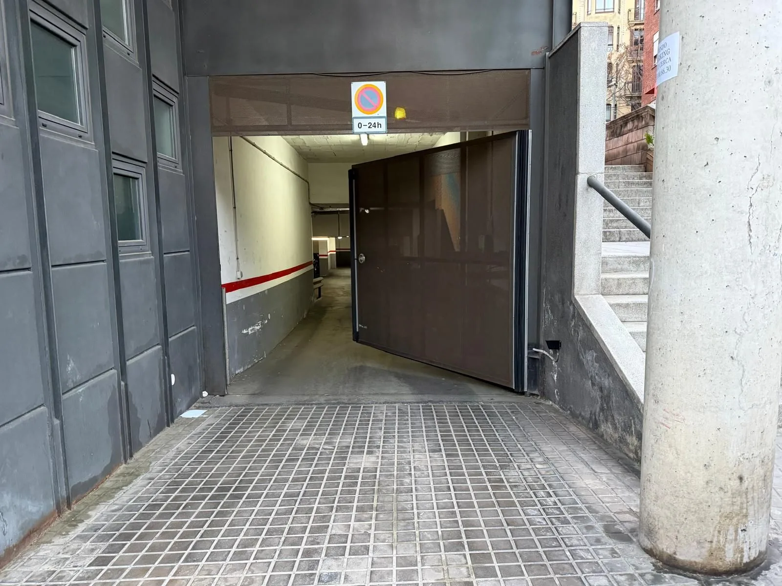 Plaza Terradas 43